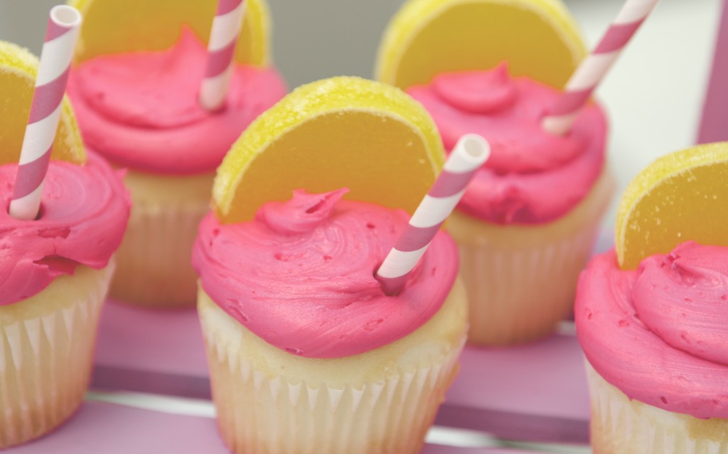 4 10 tips for planning the perfect party desserts cupcakes lemonade