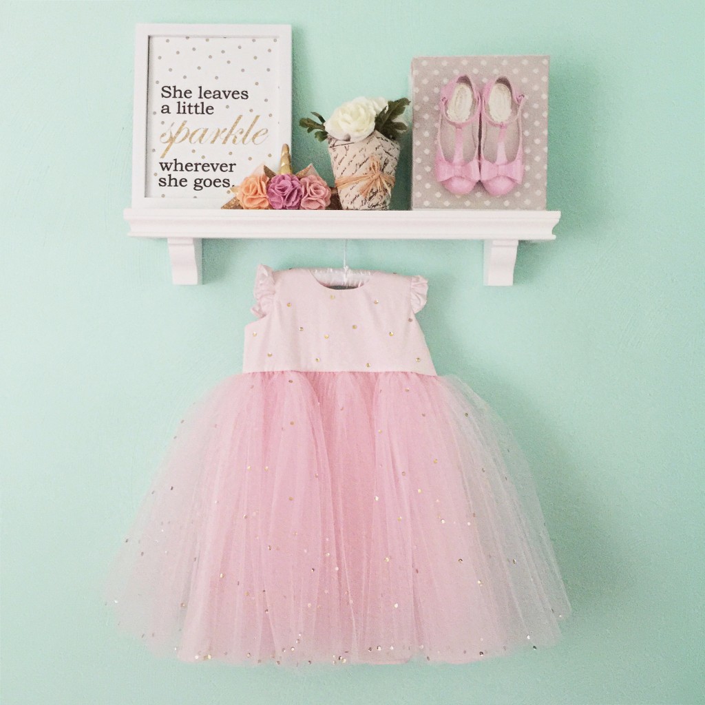 kids dress display hanging wall pink mint cuteheads