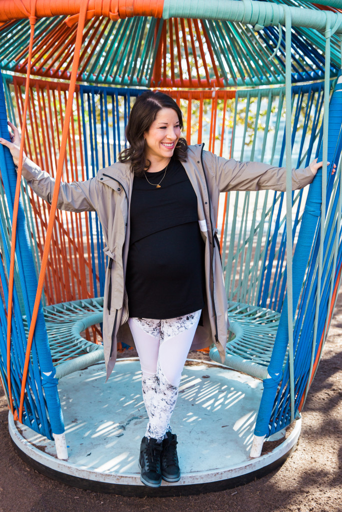 Mommy Daughter Outfits | Mommy and me coordinating outfits with Everlane. Read more at blog.cuteheads.com