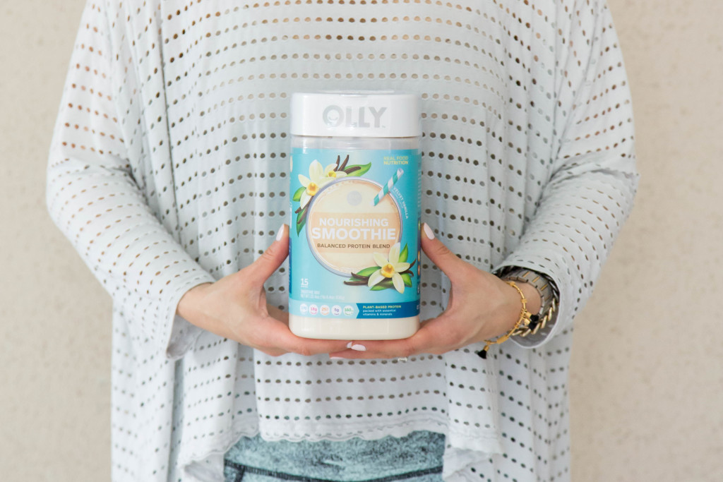 My Secret Weapon for the Perfect Smoothie... OLLY Nutrition! Click through to read more.