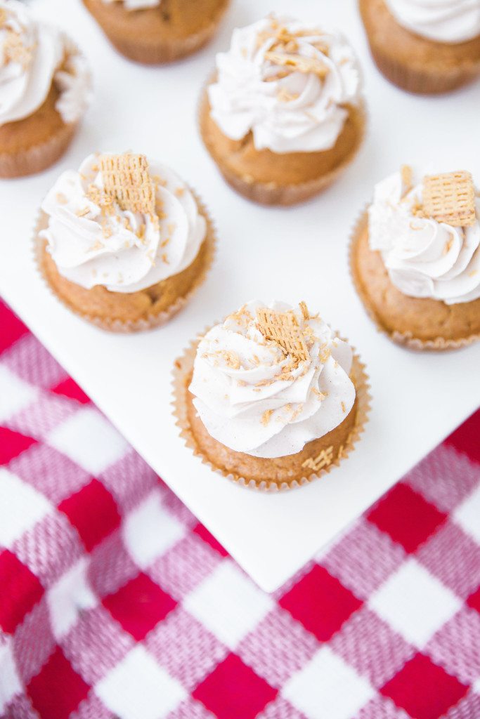 Our Backyard Picnic: Making the Most of Everyday Moments // Cinnamon Life Cereal Cupcakes