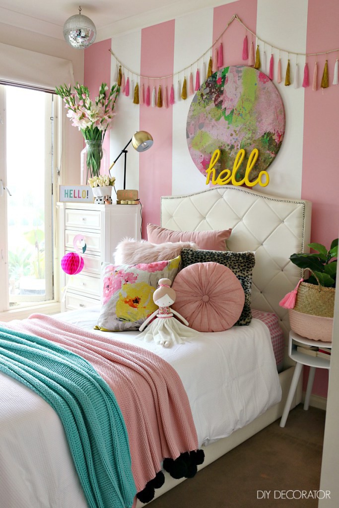 Pretty in pink bedroom|These Cool Kids Rooms Are So Amazing, You'll Want Them for Yourself 