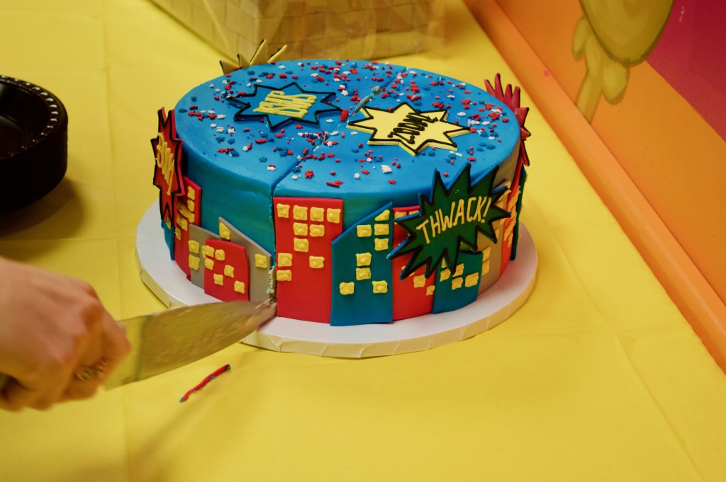 Children's Museum of Houston Super Powered Summer --superhero cake -- blog.cuteheads.com