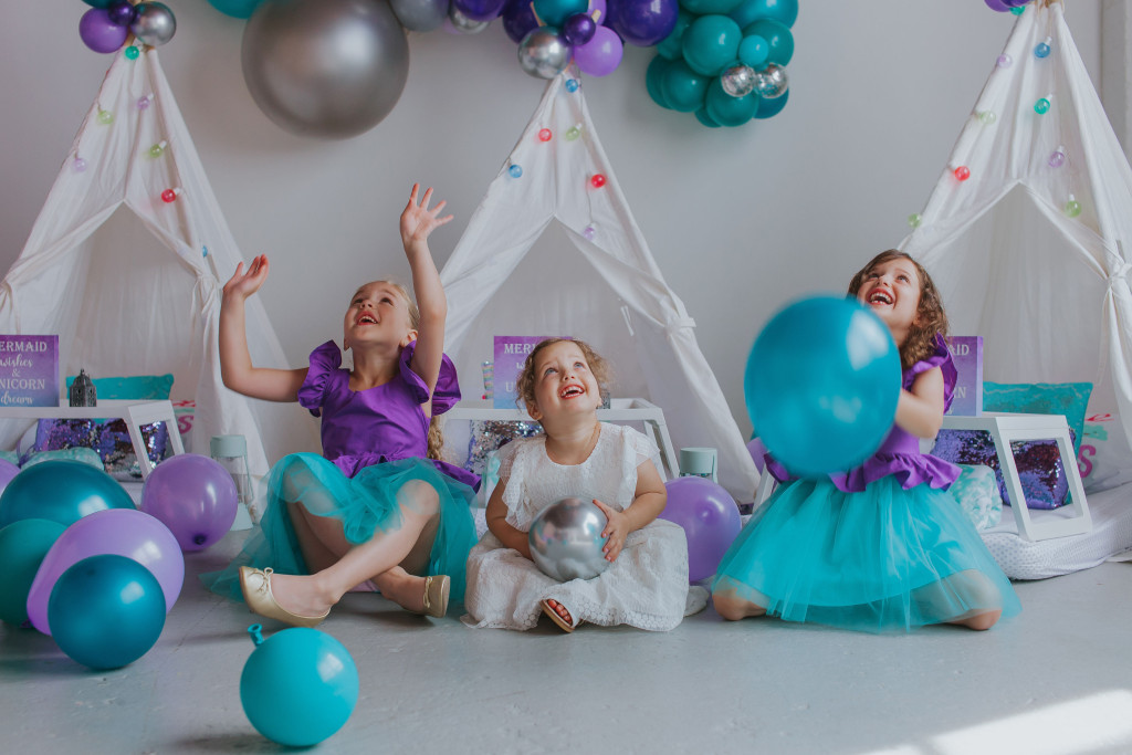 little girls little mermaid ariel birthday party 5