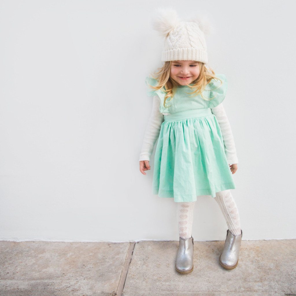 how-to-wear-a-pinafore-dress-the-cuteness