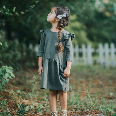 How to Wear Fall's Army Green Trend // The Olive dress from cuteheads.com